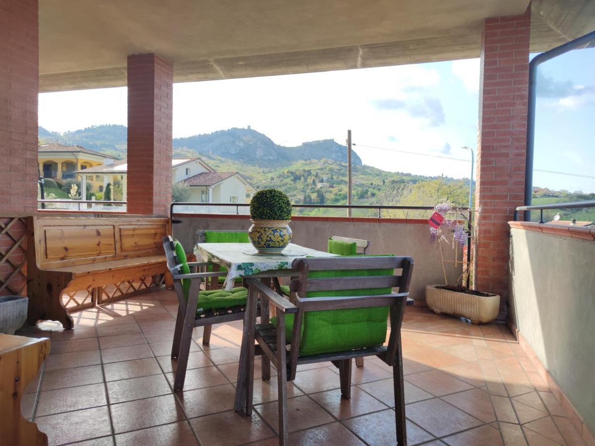 Relax In Collina A Due Passi Dal Mare Apartment Torriana Ngoại thất bức ảnh